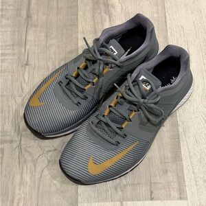 Nike Zoom Speed TR Gray with Gold Accents sz 10